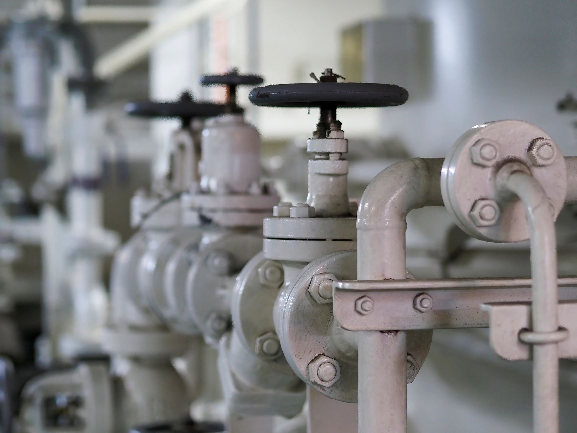 Industrial hydraulic equipment representing predictive maintenance expertise