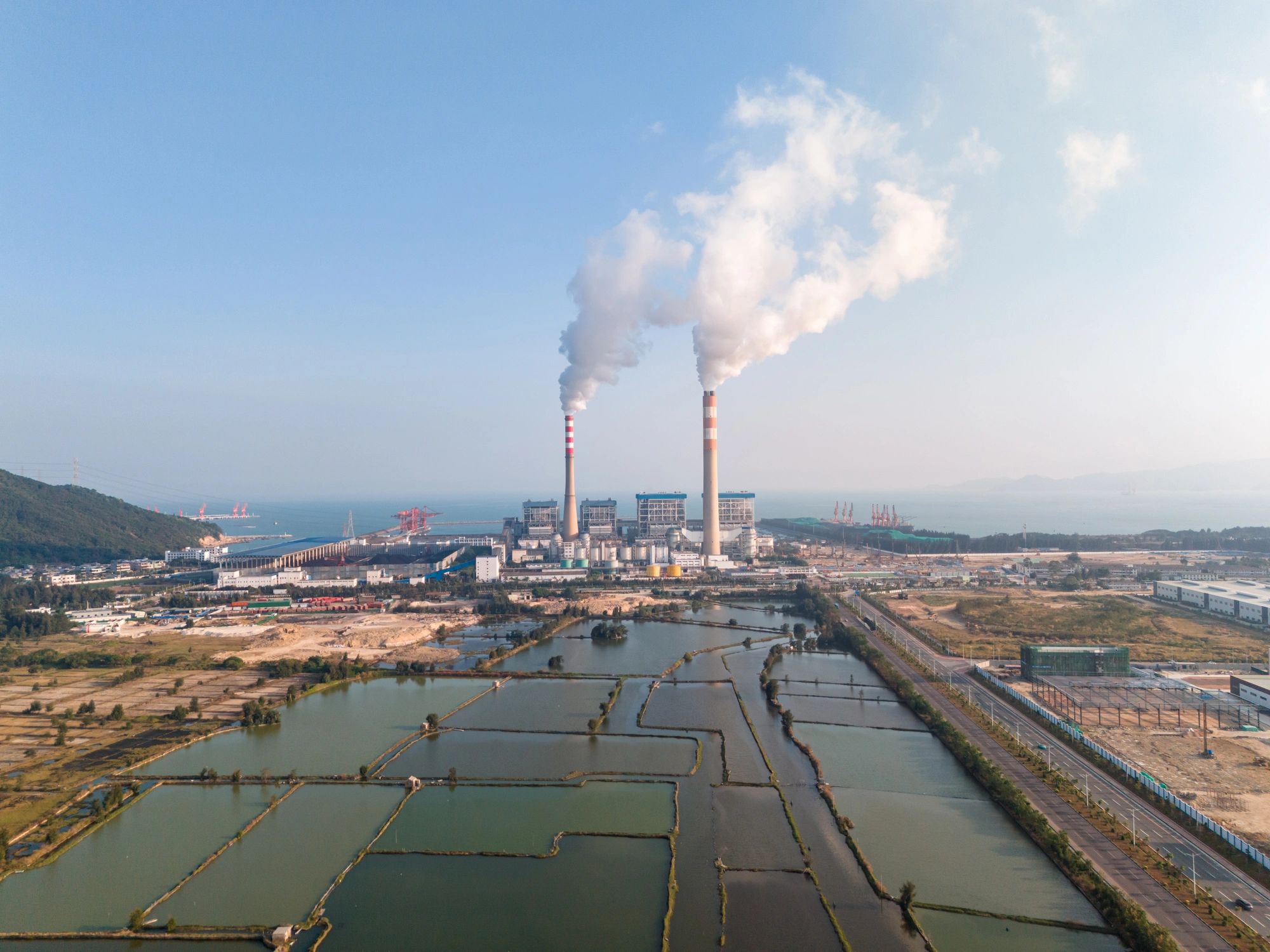 Industrial refinery and power plant