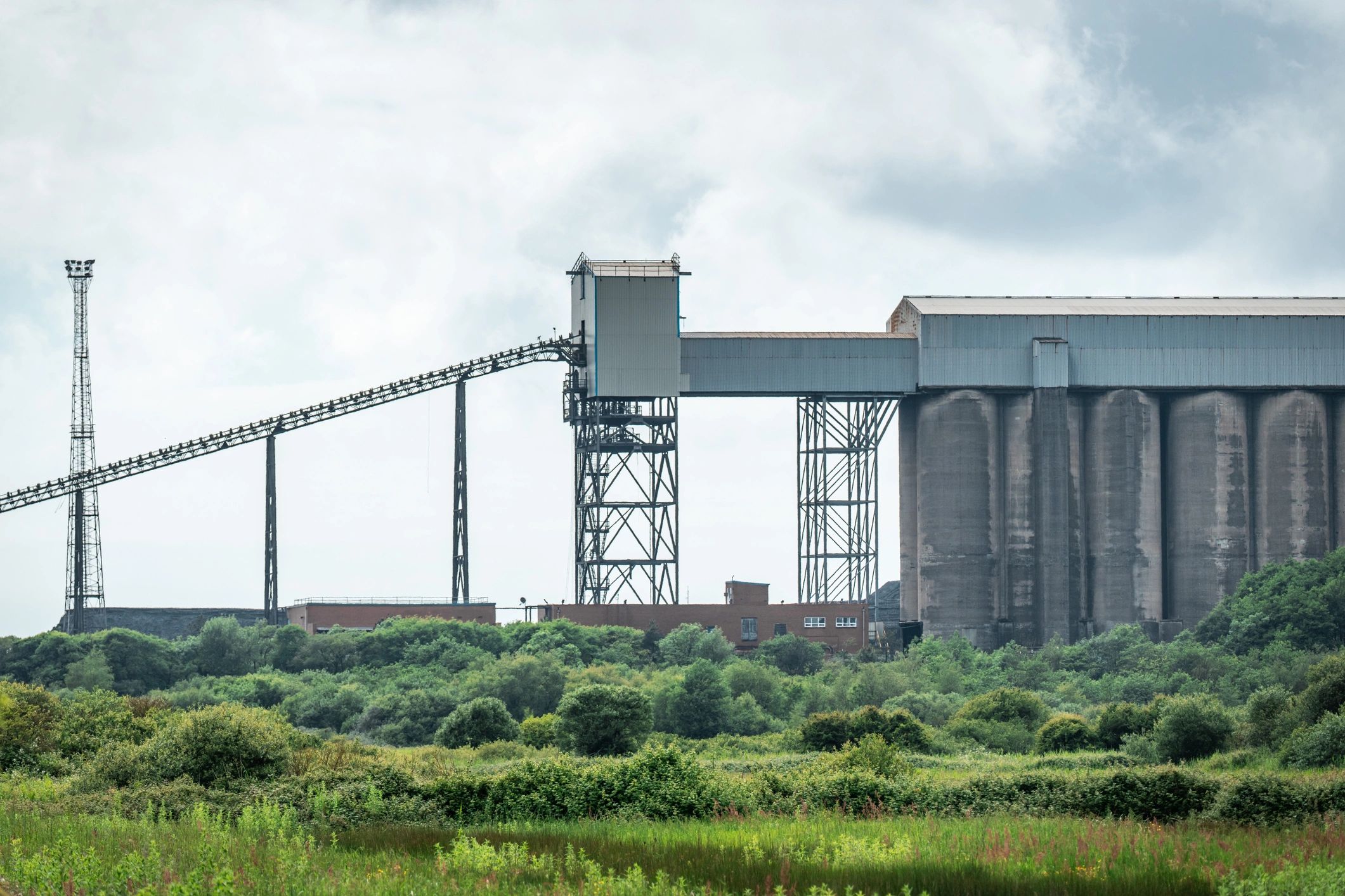 Steelworks conveyors and silos